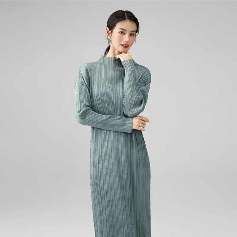 Elegant Pleated Long Sleeve Midi Dress (5).jpg