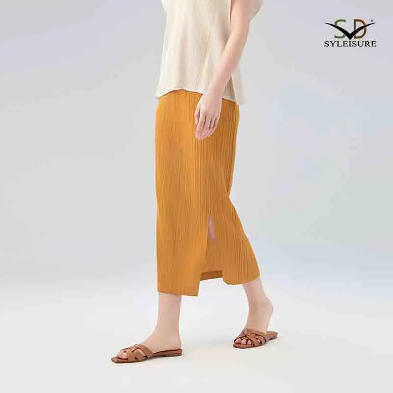 Women's Pleated Midi Skirt (3).jpg