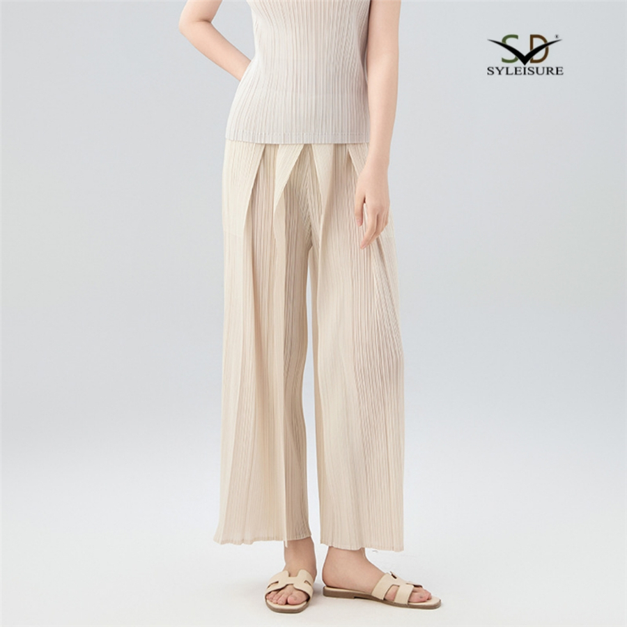 Women's Pleated Wide - Leg Palazzo Pants (2).jpg