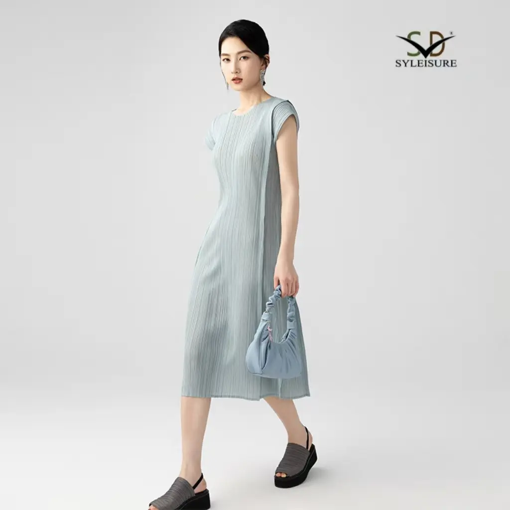 Sleeve Pleated Midi Dress (2).jpg