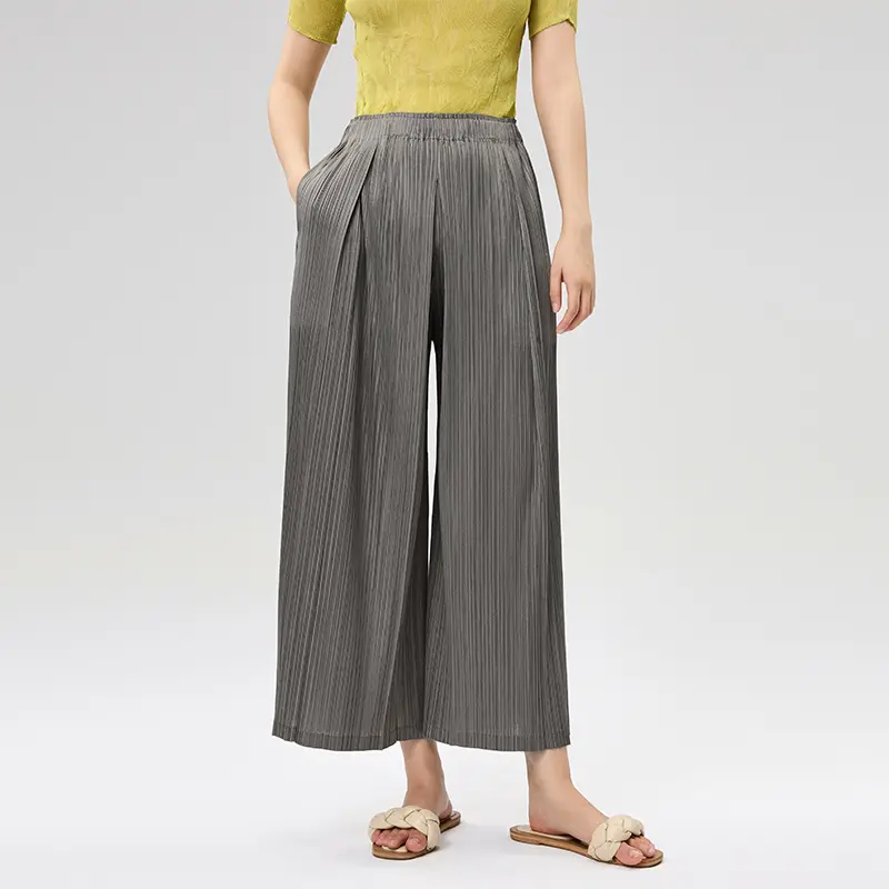 Syleisure Expands Global Reach with New 2025 Pleated Apparel Line