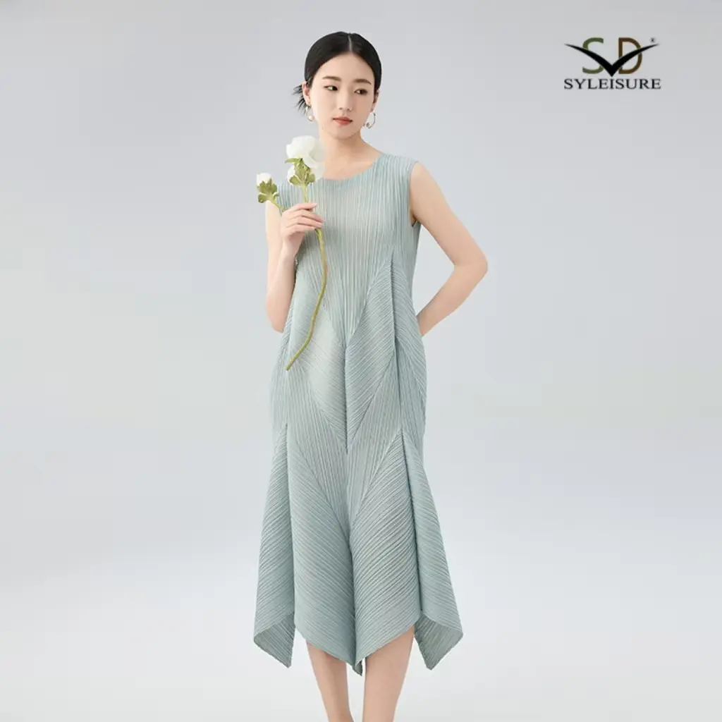 Women’s Pleated Sleeveless Asymmetric Midi Dress (2).jpg