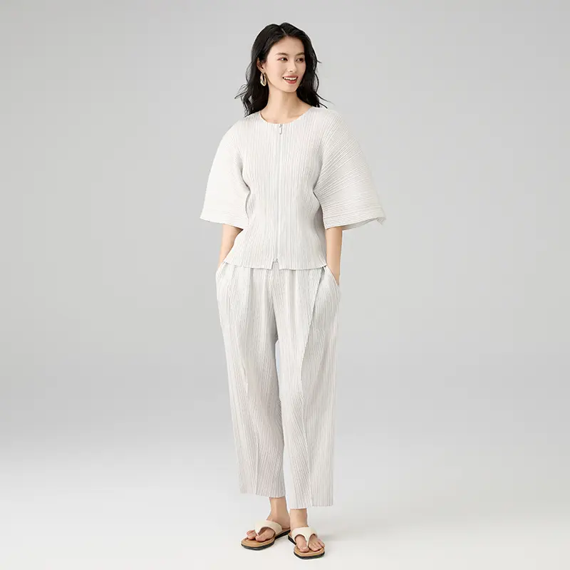 Suits 2329-2179 (2).jpg