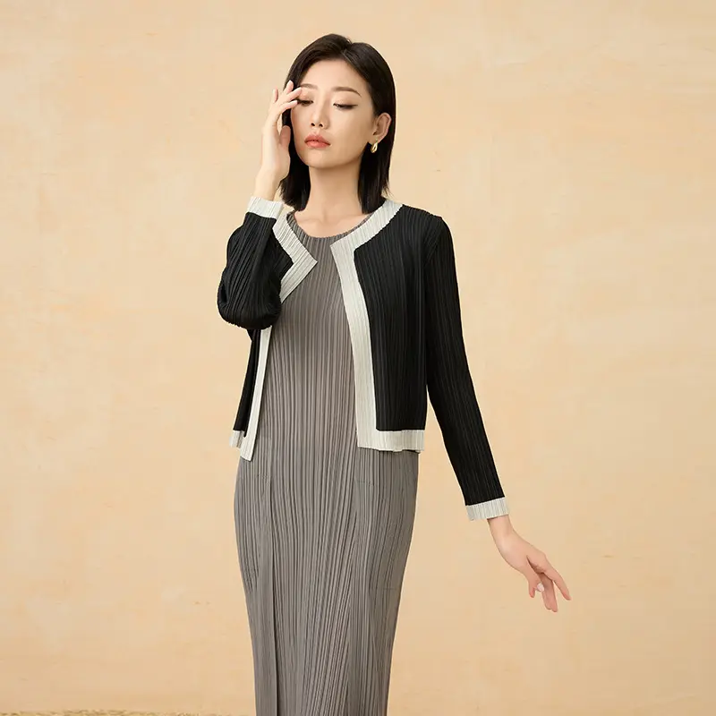 Elegant Pleated Contrast Trim Cardigan Jacket (4).jpg