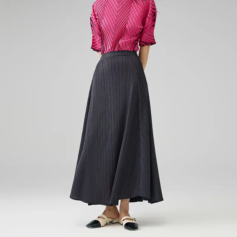 Elegant Pleated Maxi Skirt: Your Timeless Wardrobe Essential