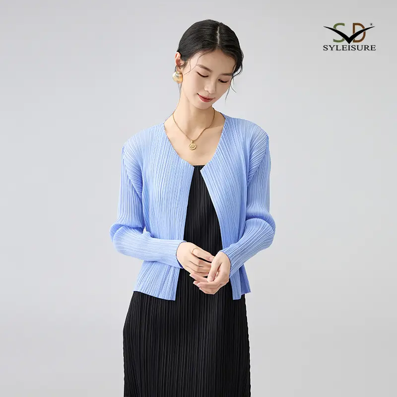 Women's Pleated Long - Sleeve Cardigan (2).jpg
