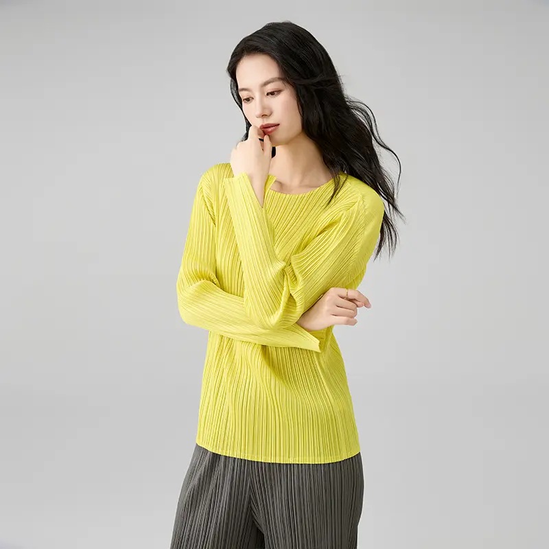 Elegant Long Sleeve Pleated Top for Women (3).jpg