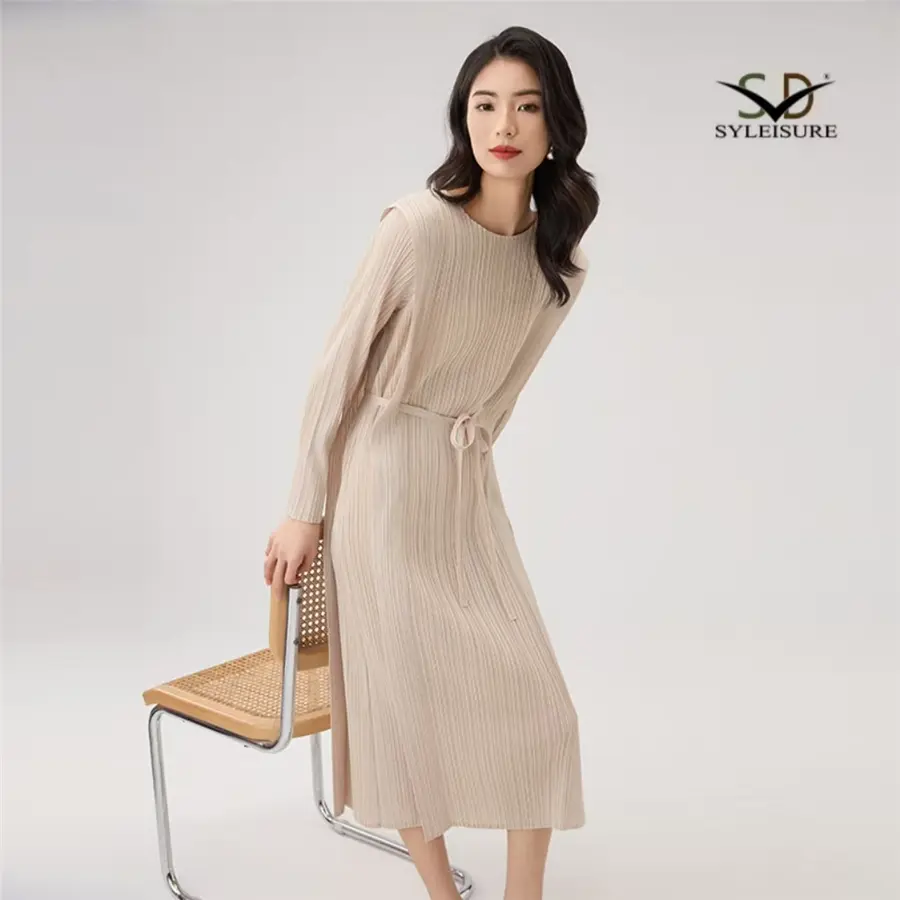 Women's Pleated Long - Sleeve Midi Dress (2).jpg