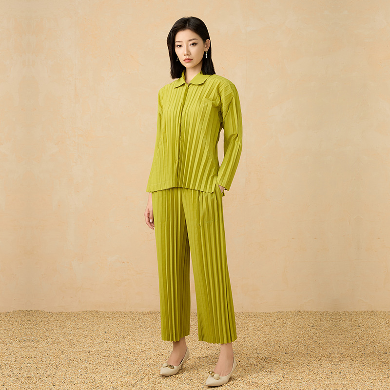 Women's Pleated Two-Piece Set (6).jpg