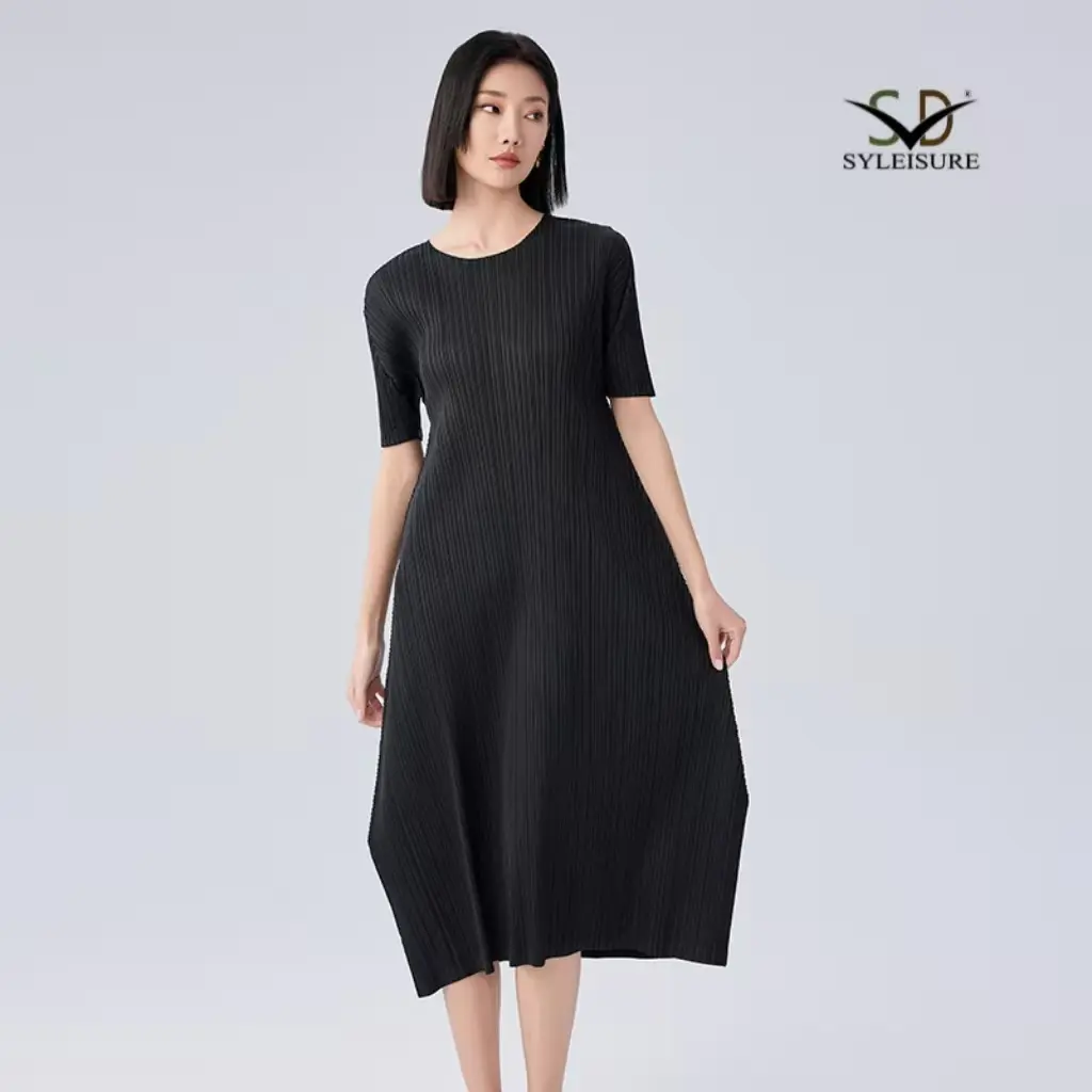 Women's Pleated Short - Sleeve Midi Dress (2).jpg