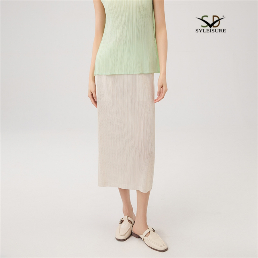 Women's Pleated Midi Skirt (2).jpg