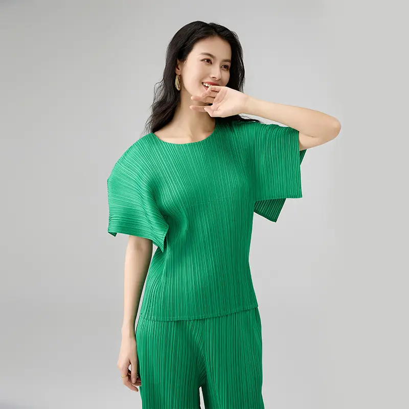 Short-Sleeve Top and Wide-Leg Pants (2).jpg