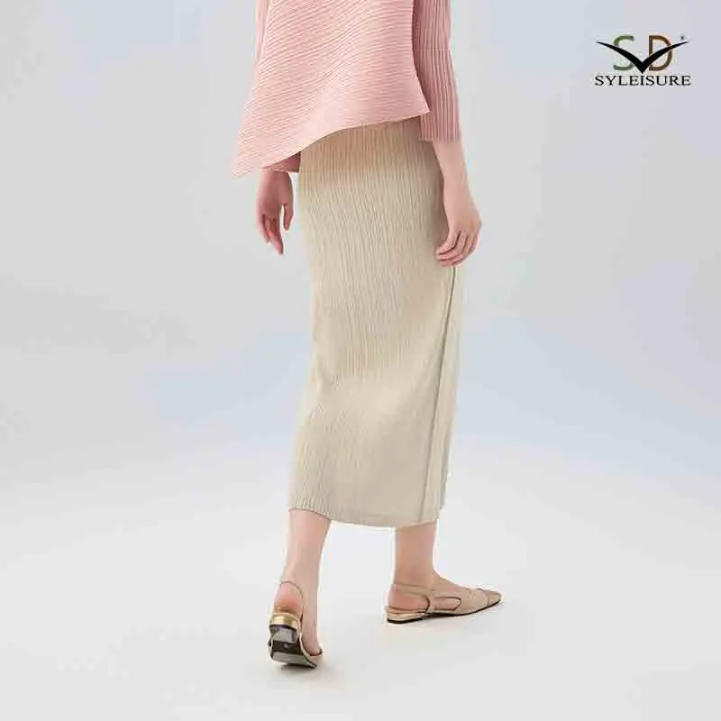 Women's Pleated Midi Skirt (2).jpg