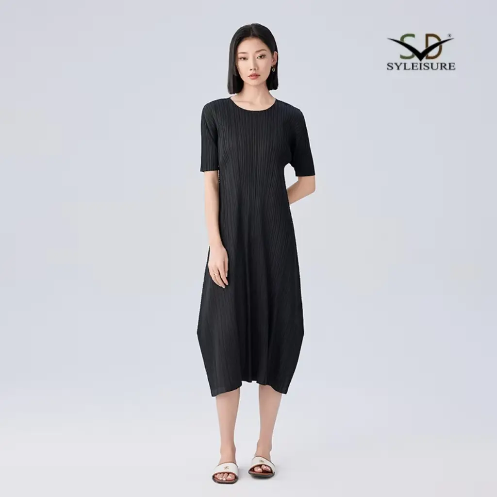 Women's Pleated Short - Sleeve Midi Dress (3).jpg