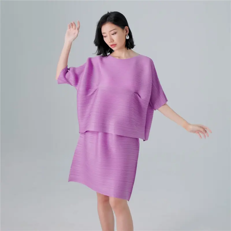 Women’s Pleated Two-Piece Skirt Set (2).jpg