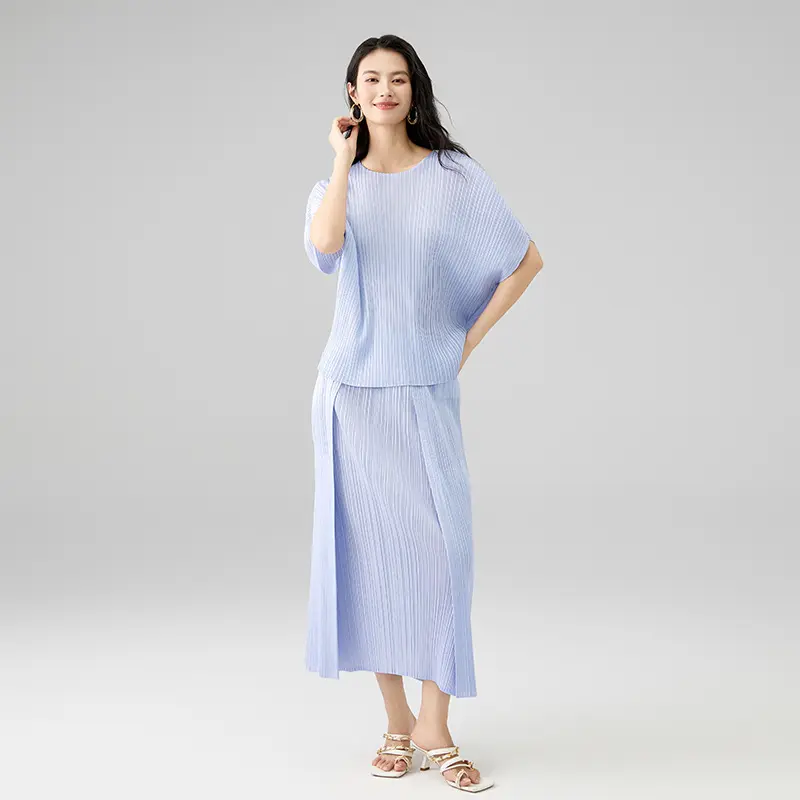 Elegant Pleated Two-Piece Skirt Set for Women (5).jpg