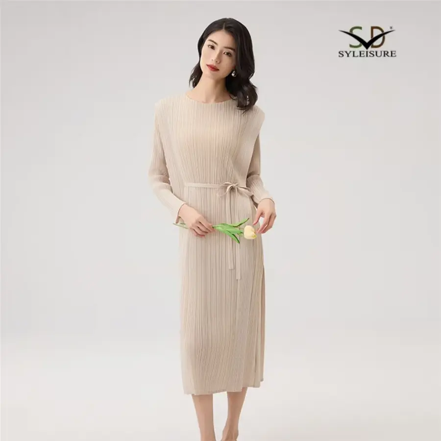 Women's Pleated Long - Sleeve Midi Dress (4).jpg