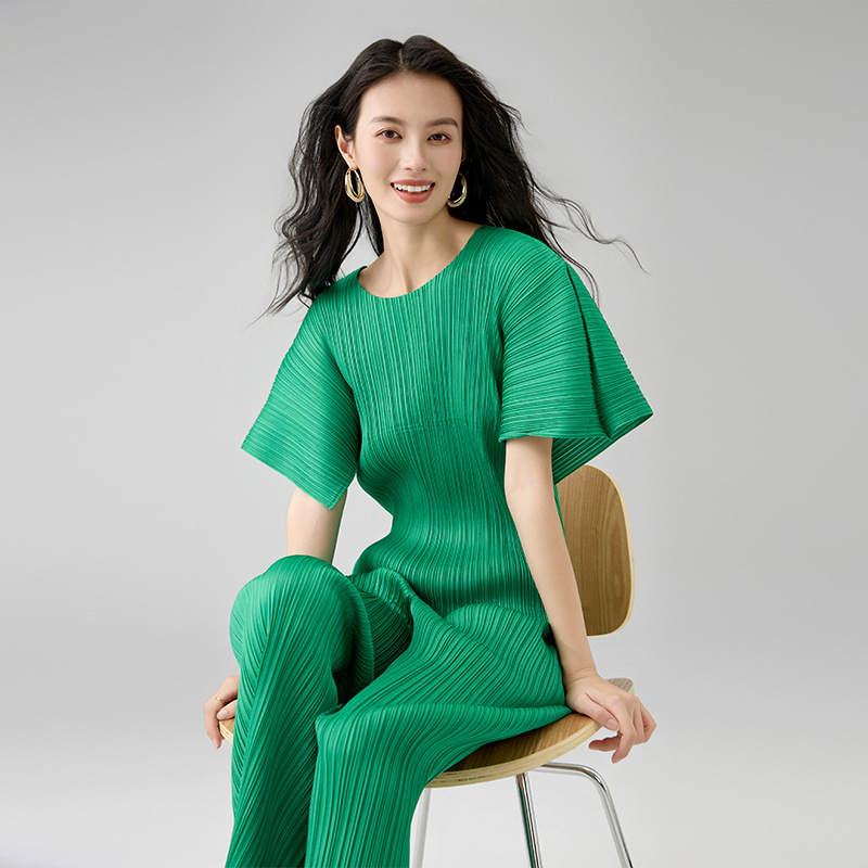 Syleisure Unveils New Pleated Styles for 2025 — Modern Fashion with Effortless Versatility
