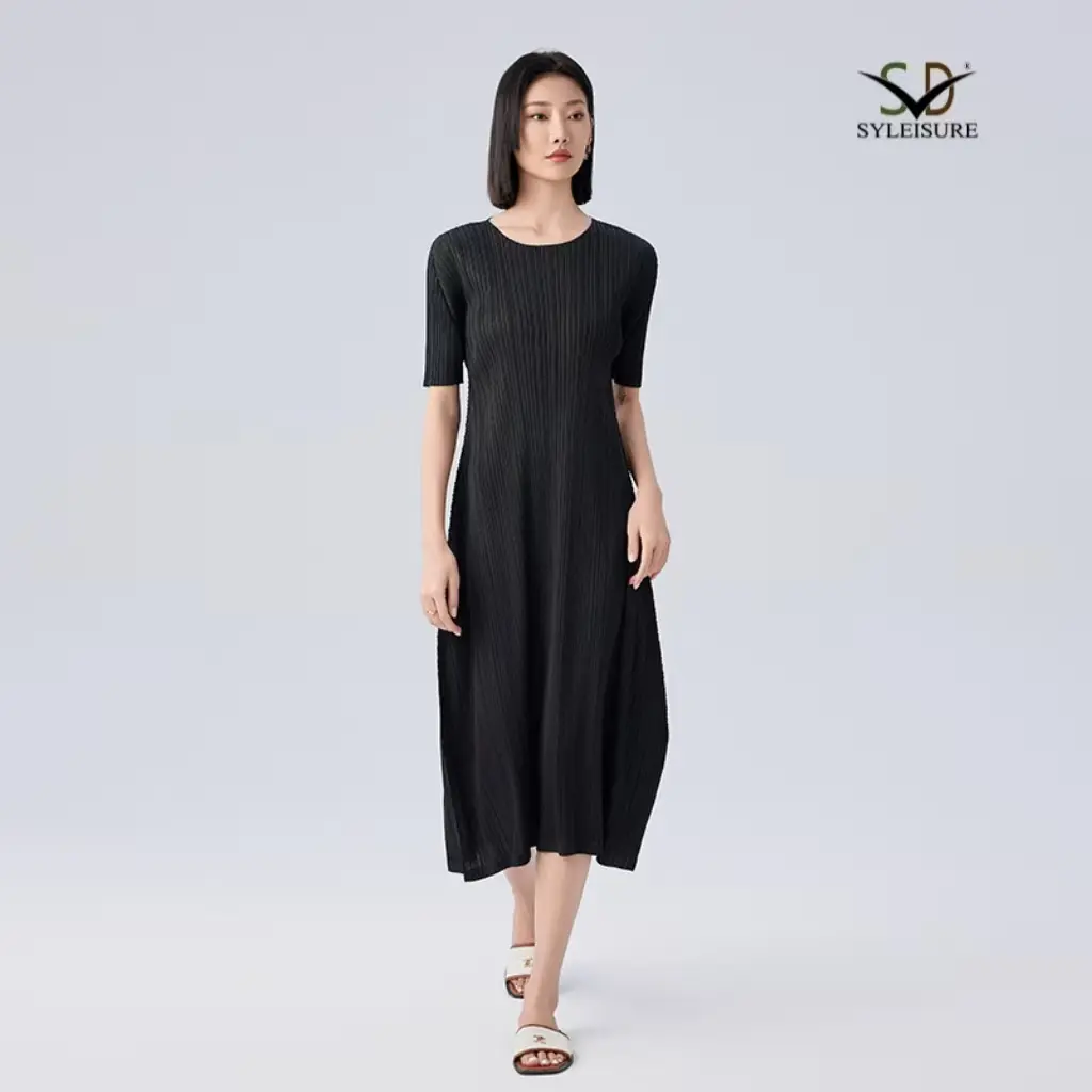 Women's Pleated Short - Sleeve Midi Dress (4).jpg