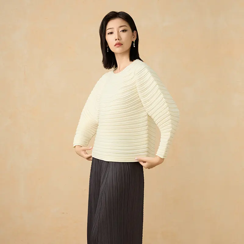 Elegant Pleated Long Sleeve Blouse for Women (3).jpg