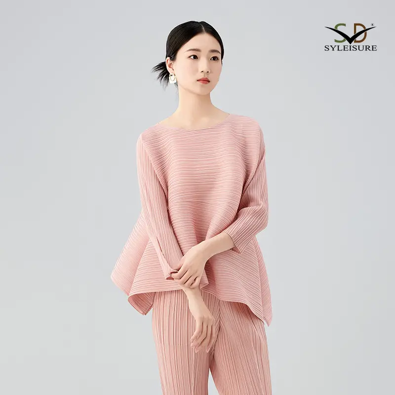 Women's Pleated Long - Sleeve Asymmetric Top (2).jpg