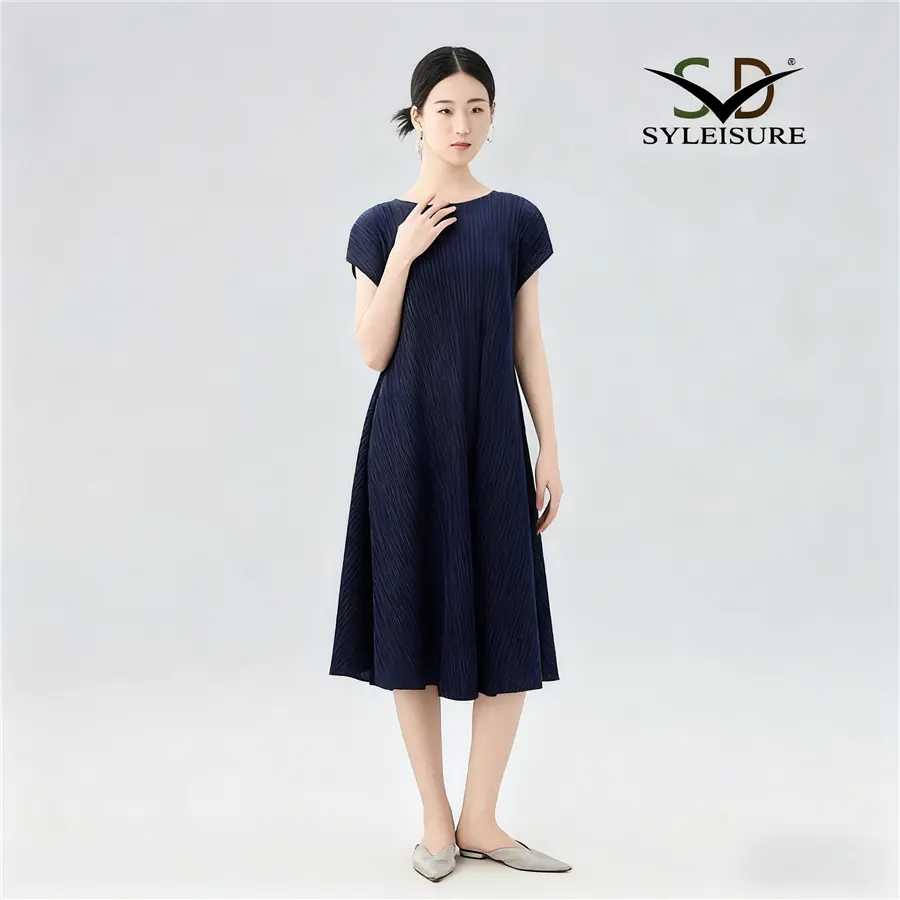 Women's Pleated Short - Sleeve Midi Dress (2).jpg