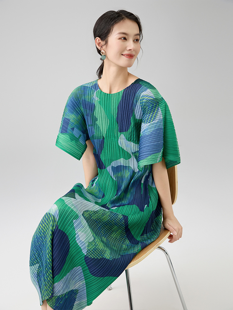 Syleisure Redefines Pleated Fashion Through Innovation and Global Vision