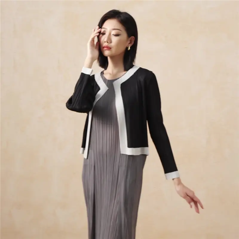 Elegant Pleated Contrast Trim Cardigan Jacket (2).jpg